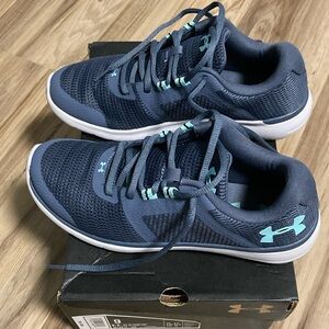 Women’s under armour sneakers size 9